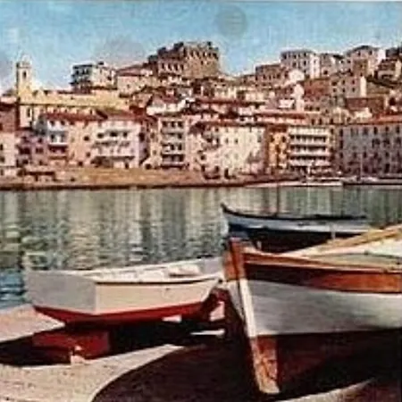 Frontemare Apartment *