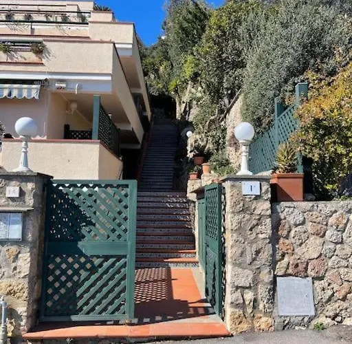 公寓 Frontemare 圣托斯特凡诺港